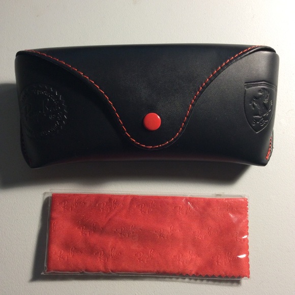 Ray Ban x Ferrari Collection - Picture 6 of 9